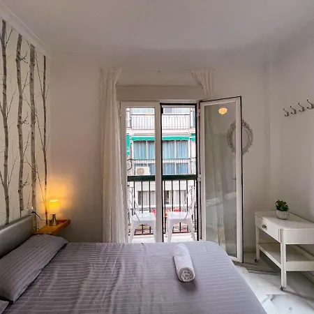 아파트 Casa Playa Central And 50M From The Beach 푸엔히롤라